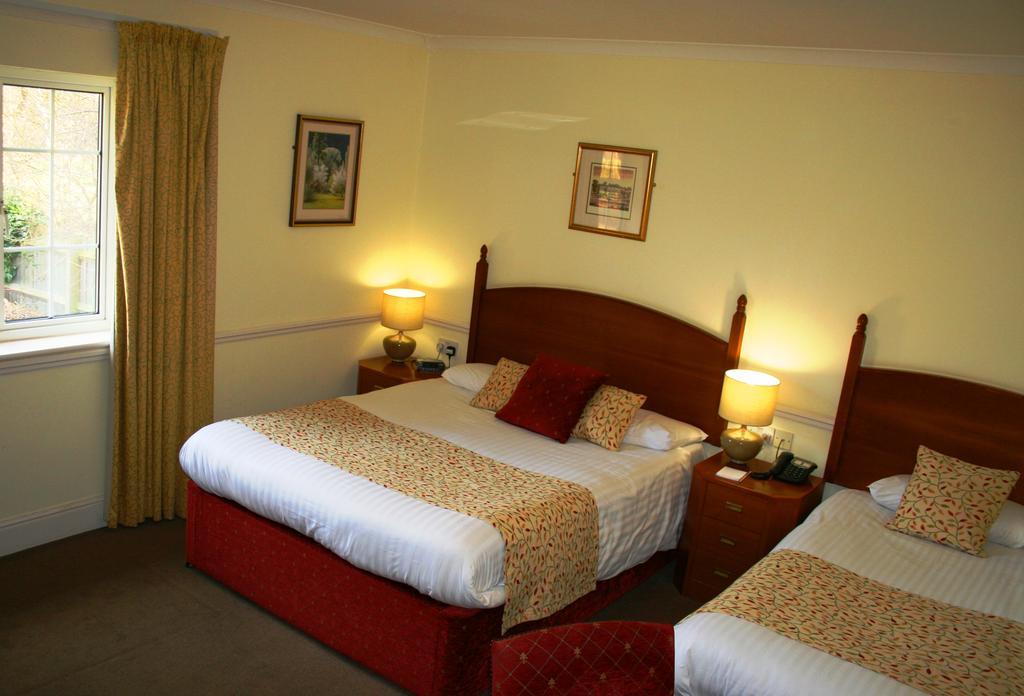 Queens Head Inn Nassington Ngoại thất bức ảnh
